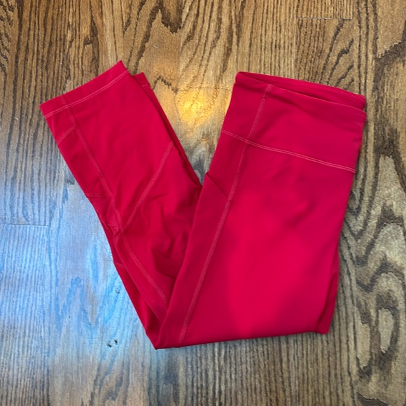 Lululemon Pace Rival Crop - Picture 1 of 5